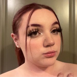 Meet your Posher, Roxanne